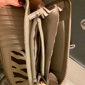 Linea Pelle Leather wallet